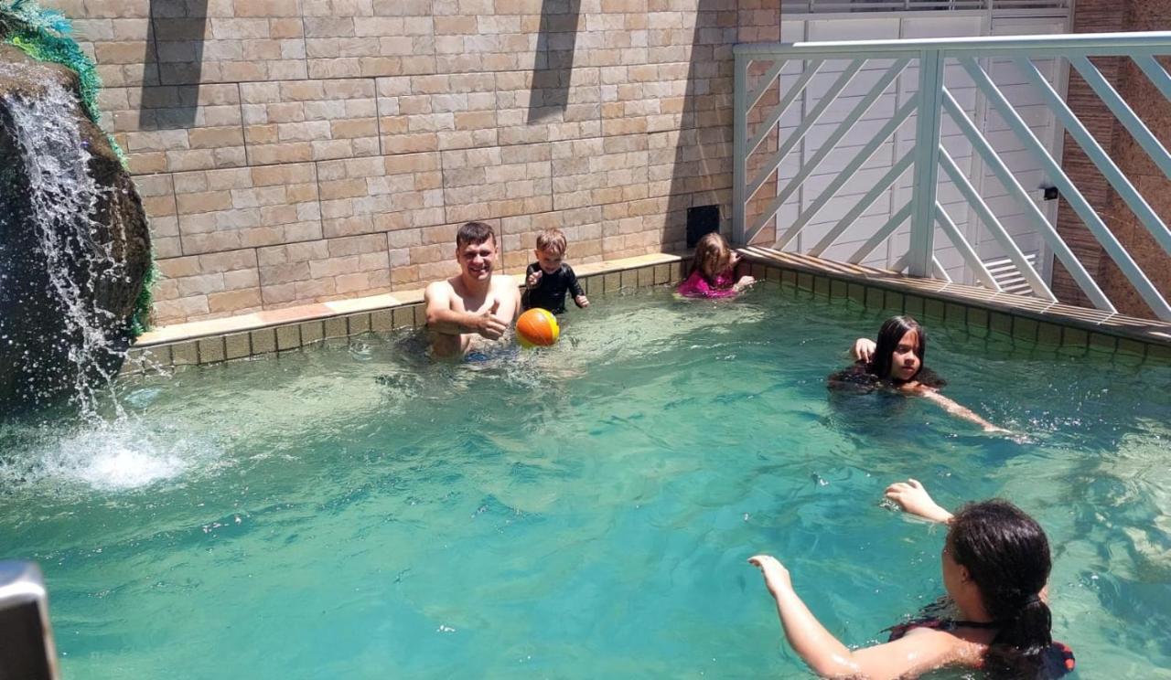 Hostel Falcao-Suites Privativas Com Ar Condicionado Rio das Ostras Bagian luar foto