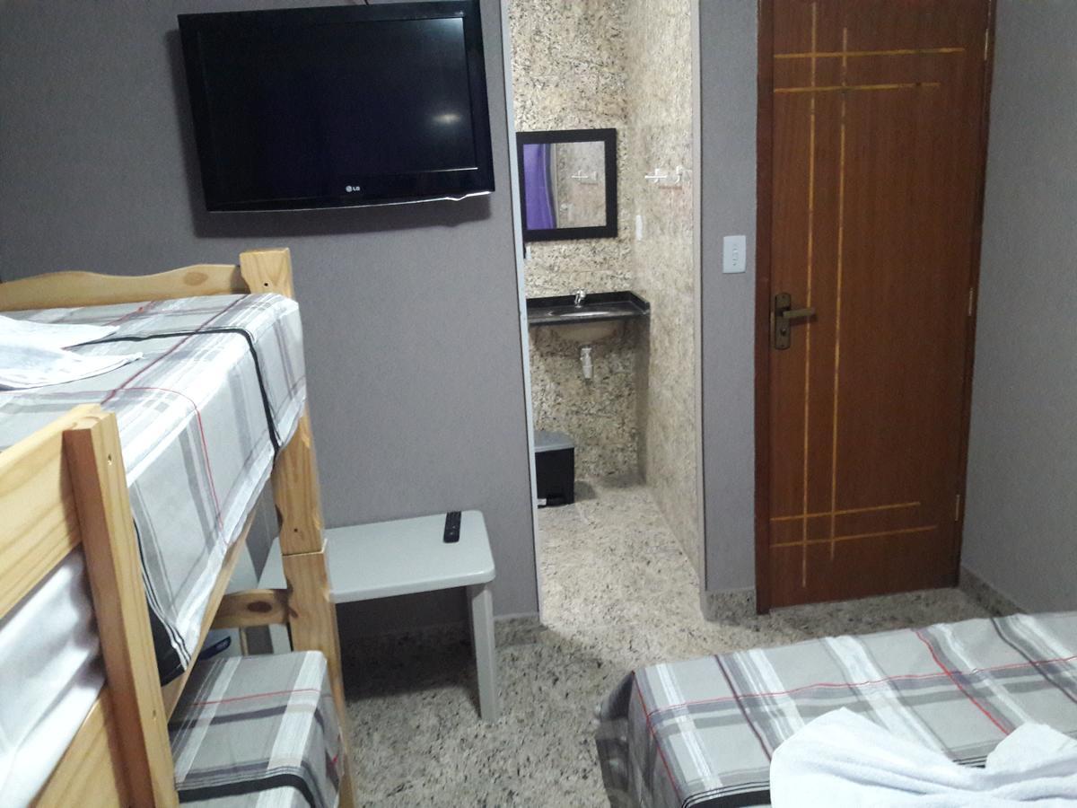 Hostel Falcao-Suites Privativas Com Ar Condicionado Rio das Ostras Bagian luar foto