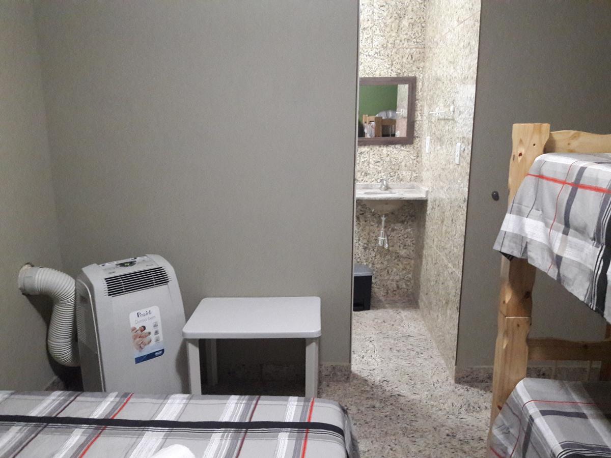 Hostel Falcao-Suites Privativas Com Ar Condicionado Rio das Ostras Bagian luar foto